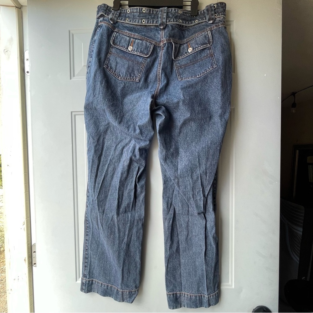 High-waisted, blue denim jeans with Adjustable metal belt #y2kfashion #momjeans - Picture 4 of 7